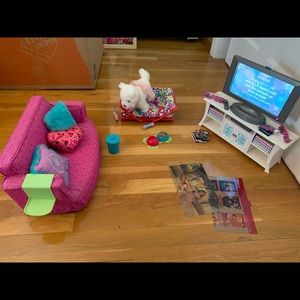 Music Movies Entertainment Set, comfy Couch & pet